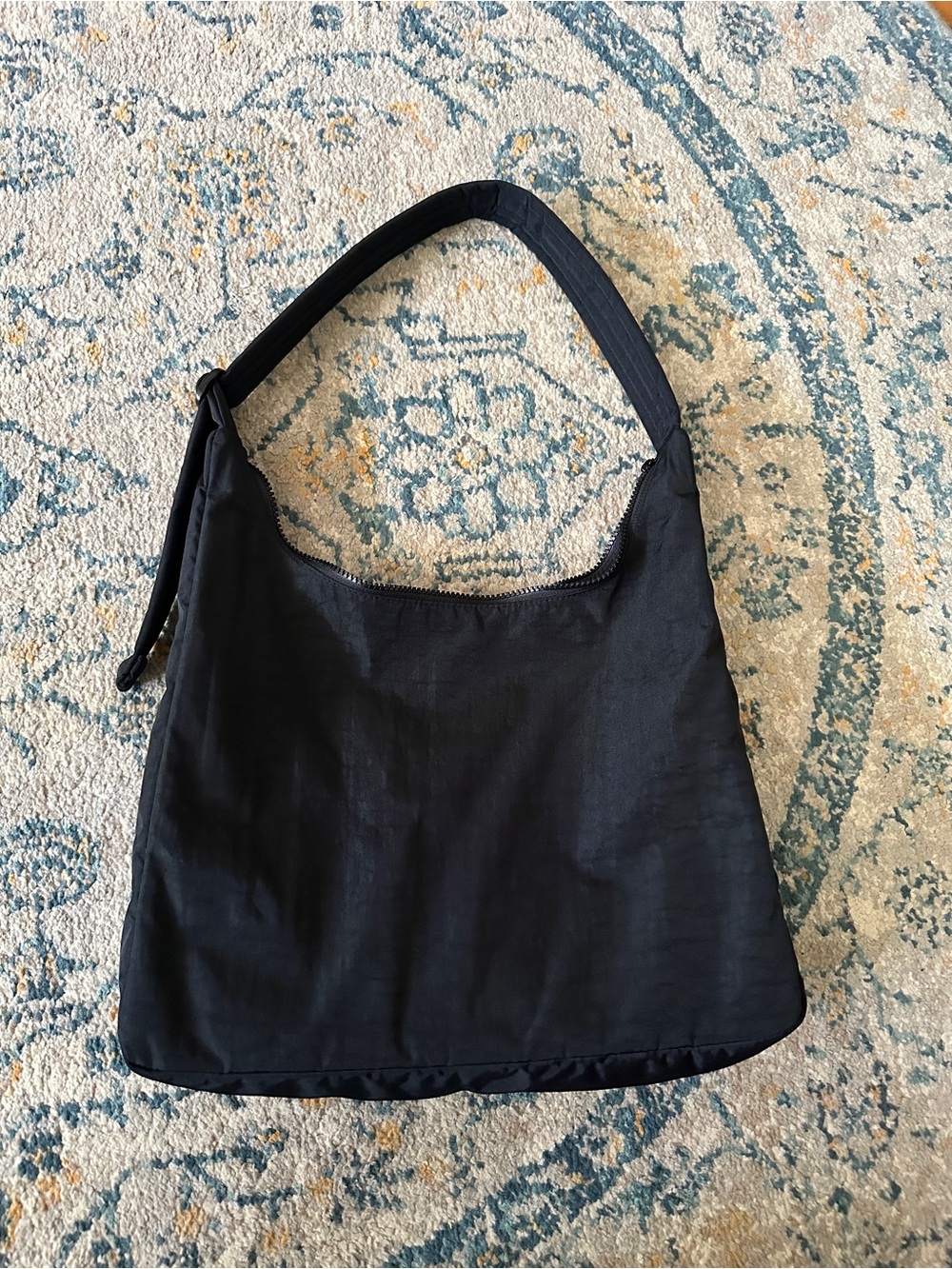 BAGGU Nylon Black Shoulder Bag - EUC